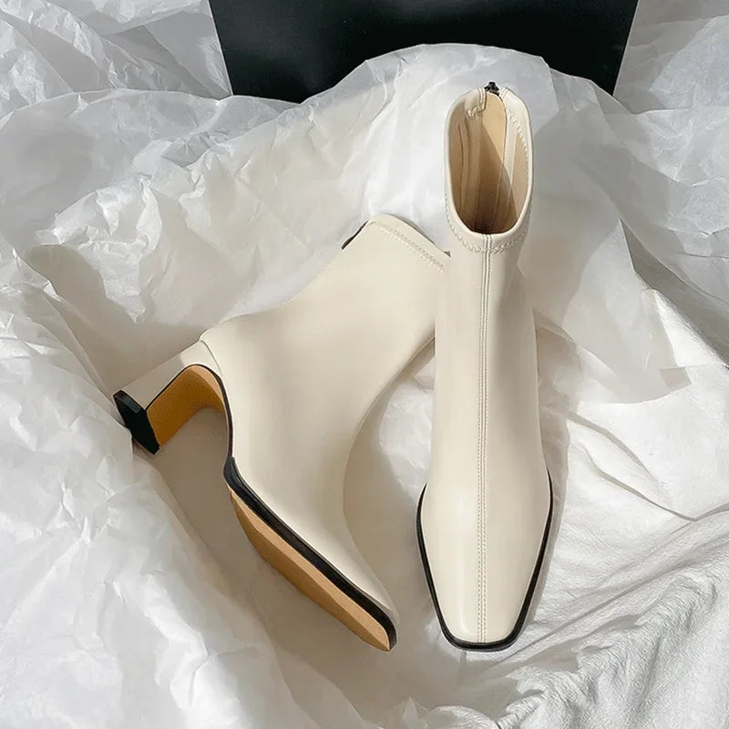 Ghete Chelsea din piele ecologică KTCZ cu fermoar, vârf pătrat - mărime EU 36-41, înălțime toc 5,5 cm, lungime ax 9 cm