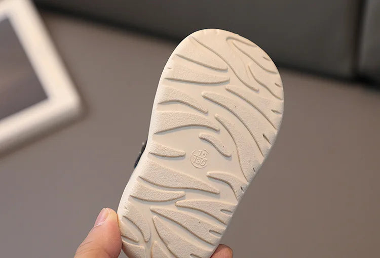 Neue Baby Schuhe 2025 - Frühling Herbst Weiche Sohle Kleinkind - Jungen Sport Schuhe Neue Weiße Mädchen Atmungsaktiv Rutschfest