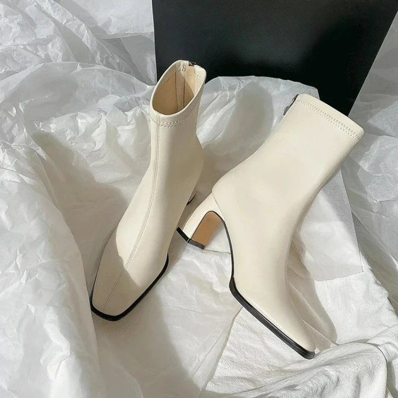 Ghete Chelsea din piele ecologică KTCZ cu fermoar, vârf pătrat - mărime EU 36-41, înălțime toc 5,5 cm, lungime ax 9 cm