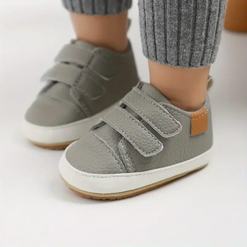 Neugeborenen Baby Schuhe 2025 - Leder Casual Rutschfest - Kleinkind Lauflernschuhe Jungen Mädchen Sneaker