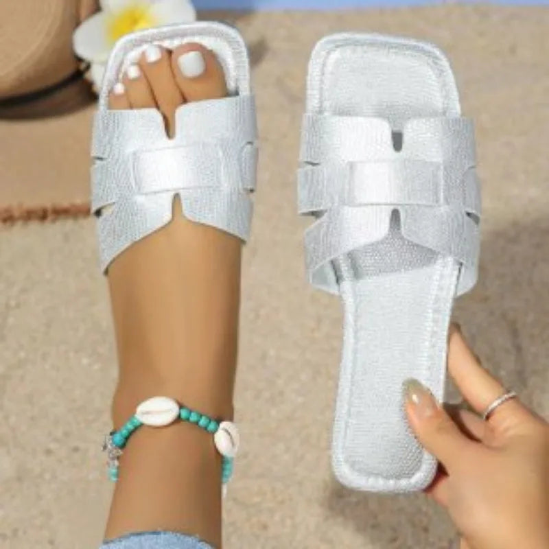 Summer Slippers Women Flat Luxury Outdoor Beach Flip Flops Female Sandals Trend Design Slides Shoes for Woman