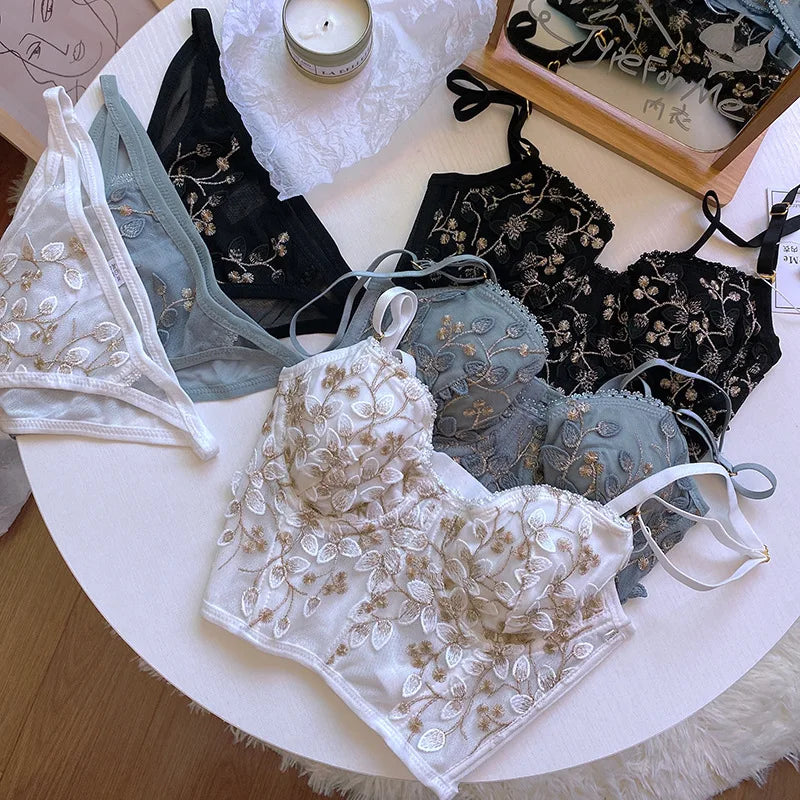 New Embroidery Lace Flowers French Underwear Bralette elegant Body Shaping Push Up Bra Set Romantic White Black Cute Lingerie Thin