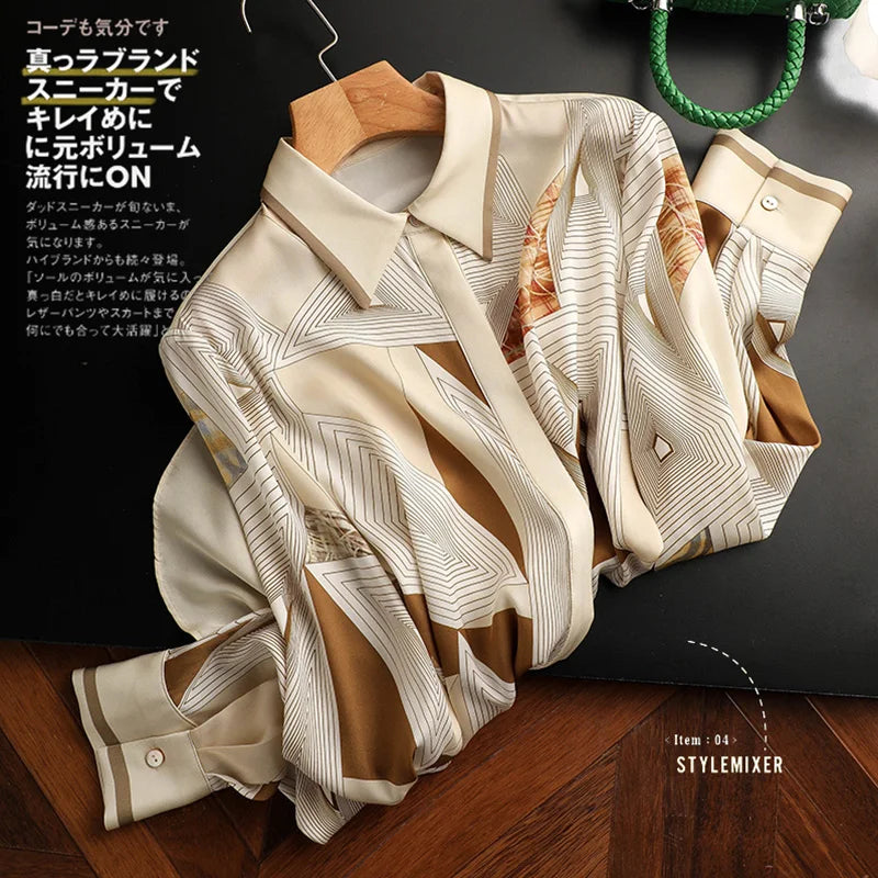 Elegant Style Ladies' Top for Day-to-day and Workplace Graceful Design Women's Blouse with Chic Print and Buttons