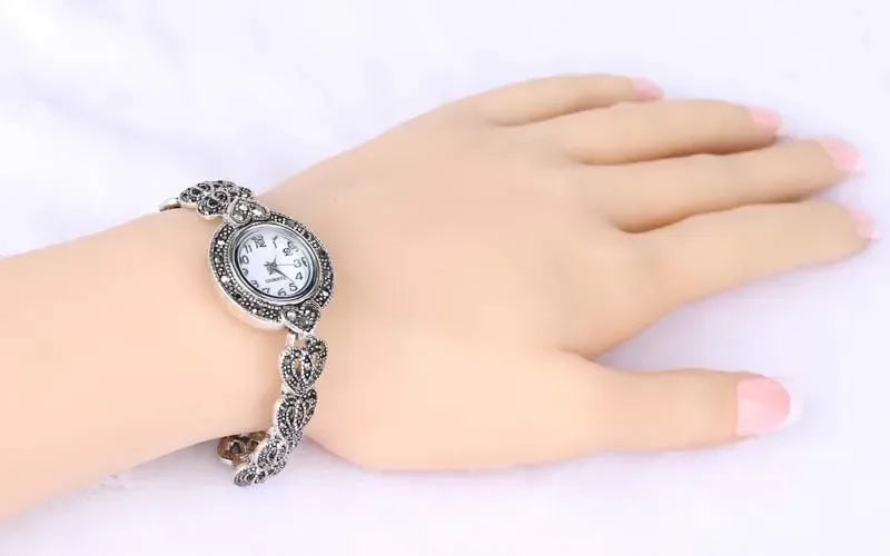 Luxus-Uhr 2025: Vintage-Bracelet Rhinestone-Ladies - Elegant Quartz Collection