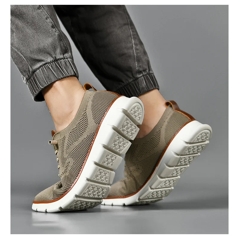 New Men's Sneakers Light Breathable Casual Flat Shoes Outdoor Fashion Comfortable Dress Shoes Anti-Slip Sports Walking Shoes