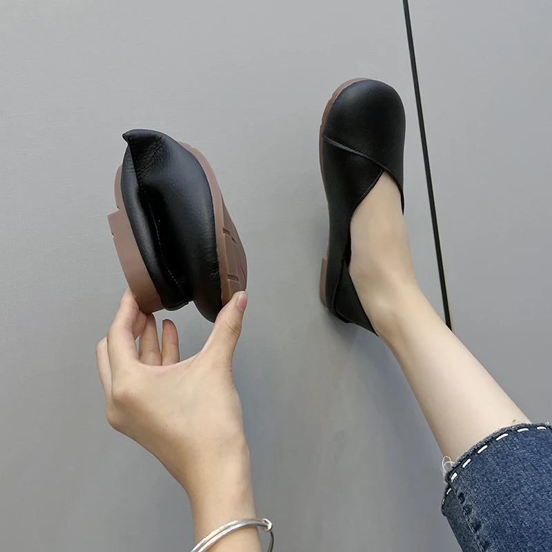 Damen Slip-On Lackleder Loafer 2025 - Casual Runde Zehen Flache Schuhe - Krankenschwester Ballett Sneaker Mode