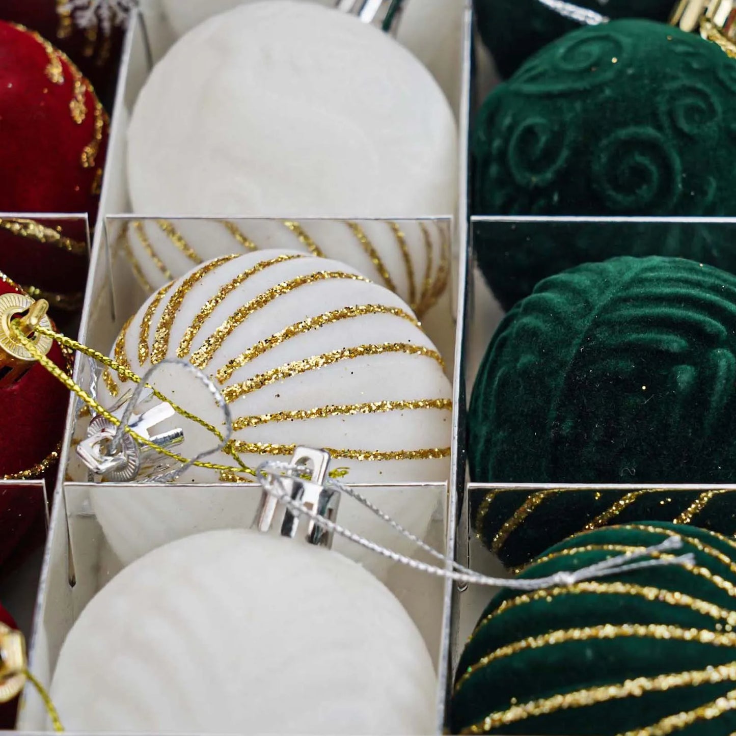 Choice Christbaumkugeln Glitzernde Kugeln - Inhalt 12 Stück, Durchmesser 6 cm