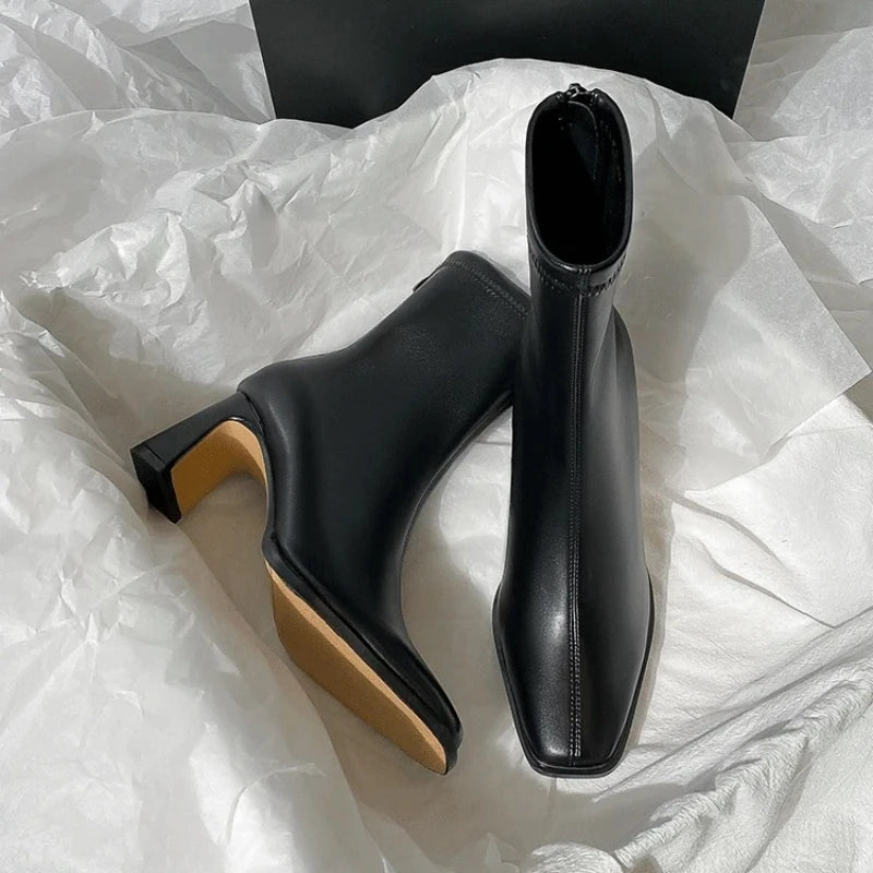 Ghete Chelsea din piele ecologică KTCZ cu fermoar, vârf pătrat - mărime EU 36-41, înălțime toc 5,5 cm, lungime ax 9 cm