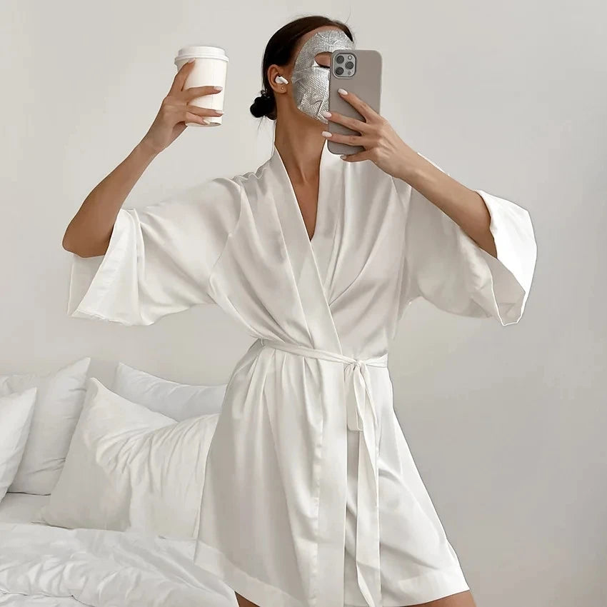 NONE Brautrobe Seide Satin Knielang 3/4 Arm Größe S/M Weiß