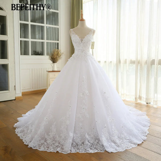 Maßgeschneidertes Prinzessin-Wedding-Dress mit Spitze - Hochzeitskleid 2022 für Frauen