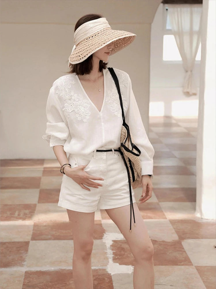 Flower Embroidery Shirt for Women 2025 Blusas Mujer De Moda Long Sleeve V Neck Blouses Chic Korean Vintage Blouse Tops Female