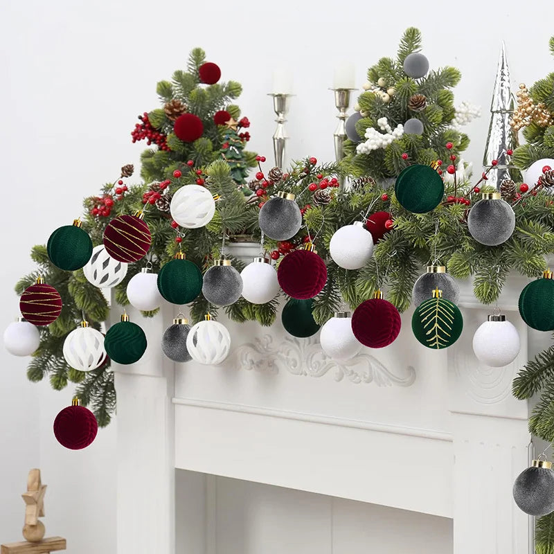 Choice Velvet Flock Weihnachtskugeln - 30 Stück 6 cm Rot Gruen Weiss