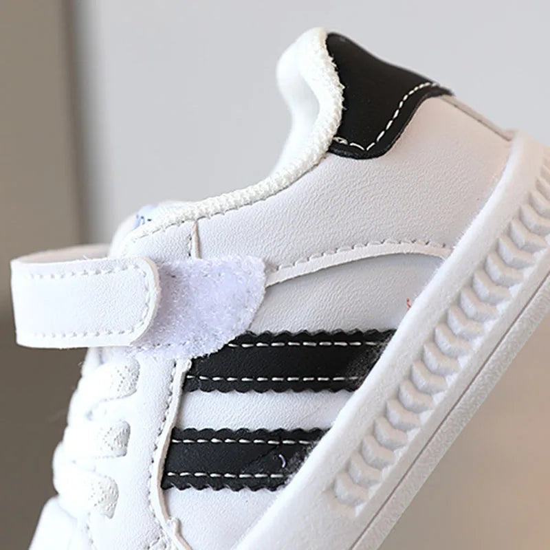 Neue Baby Schuhe 2025 - Frühling Herbst Weiche Sohle Kleinkind - Jungen Sport Schuhe Neue Weiße Mädchen Atmungsaktiv Rutschfest