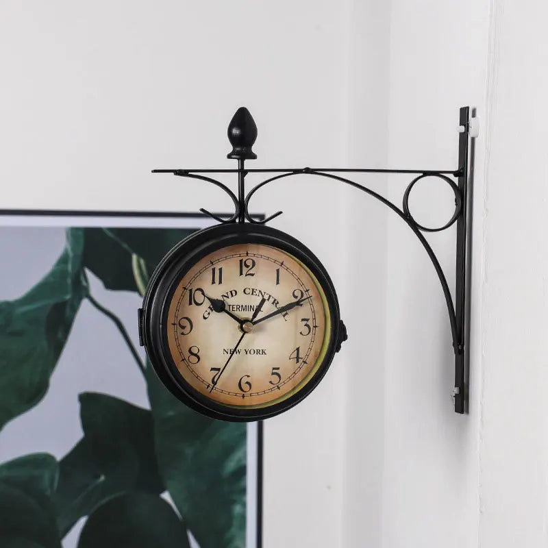 Double-Sided Vintage Wall Clock Creative Double-Sided Home Clock for Enjoying European Retro Style