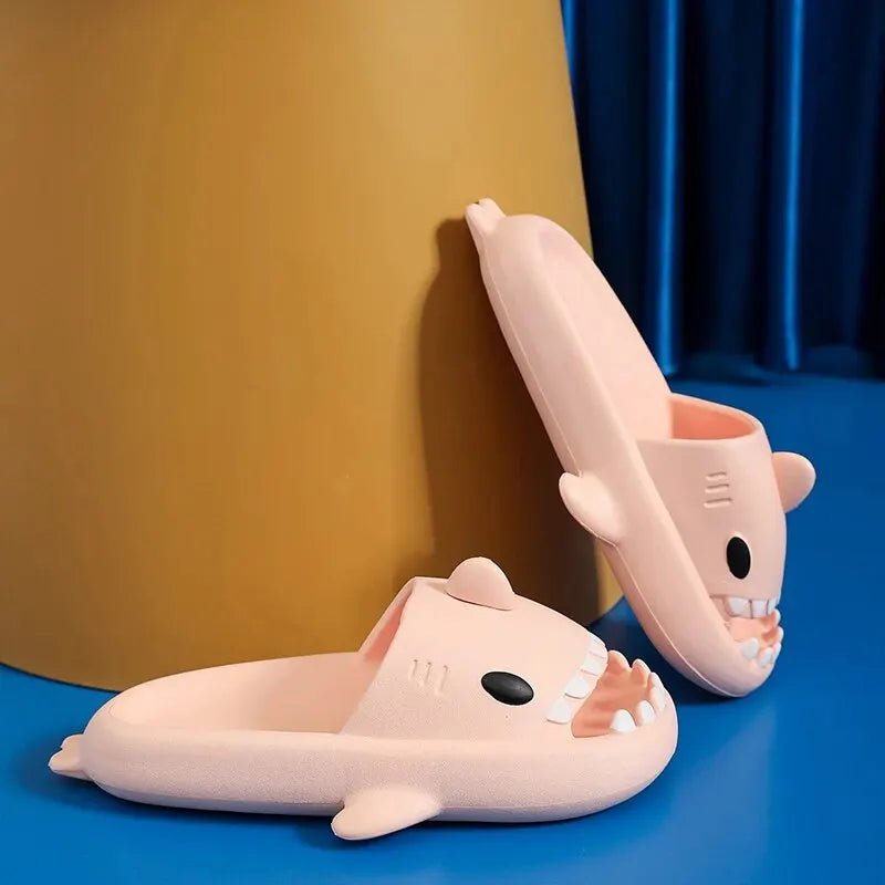 Niedlich Hai Hausschuhe Plattform Frauen Männer Innen Badezimmer Cloud Slides Paare Sommer Weich Eva Weiblich Männlich Strand Flip Flops