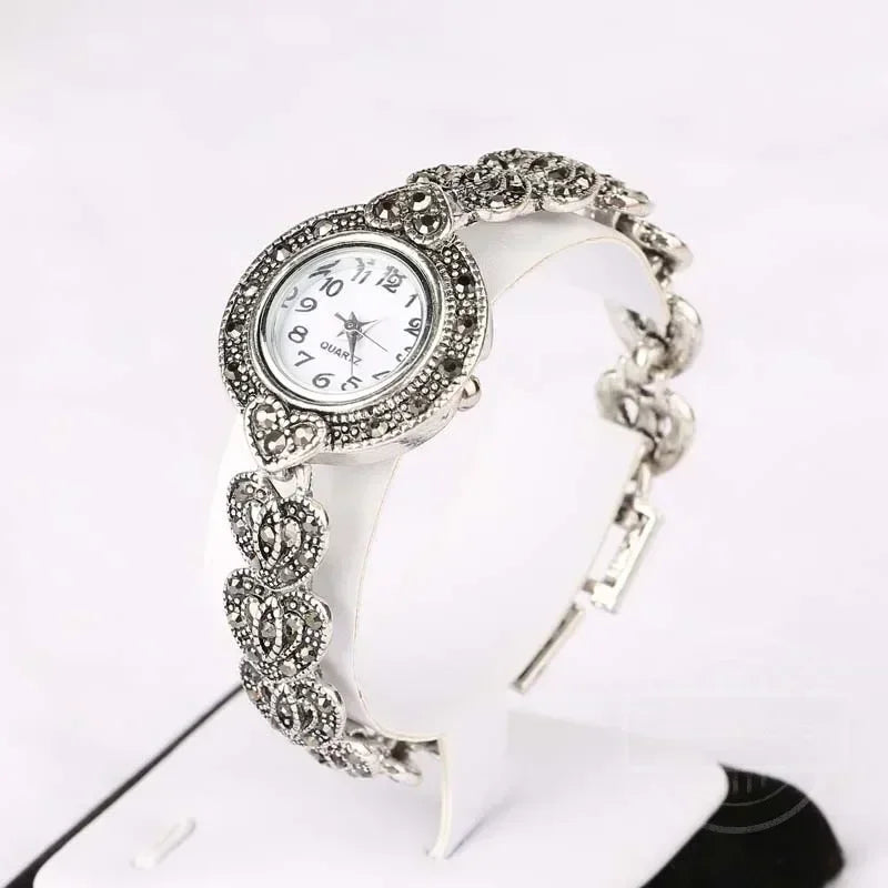 Luxus-Uhr 2025: Vintage-Bracelet Rhinestone-Ladies - Elegant Quartz Collection