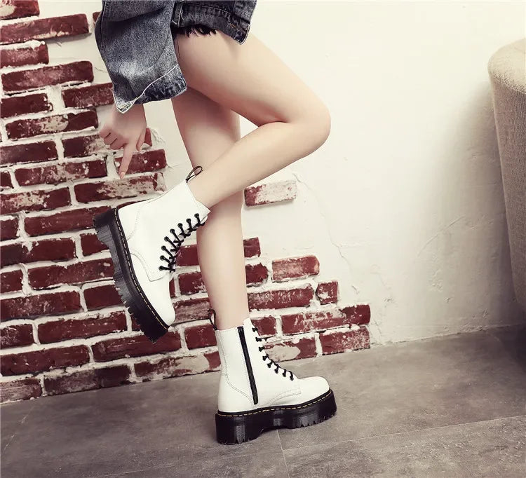 Ghete cu platformă din piele naturală CN Guangdong - Înălțimea tocului 3-5 cm, Platformă 2 cm, Mărimea EU 36-41