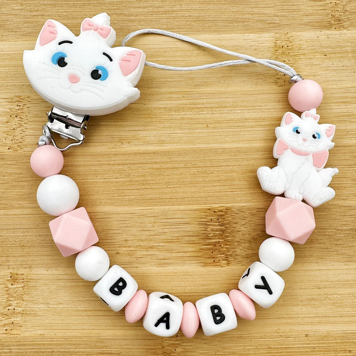 Personalisierte Schnullerkette mit Namen - Englische Buchstaben Baby Silikon Clips - Ketten Halter Beißring Anhänger Baby Geschenke