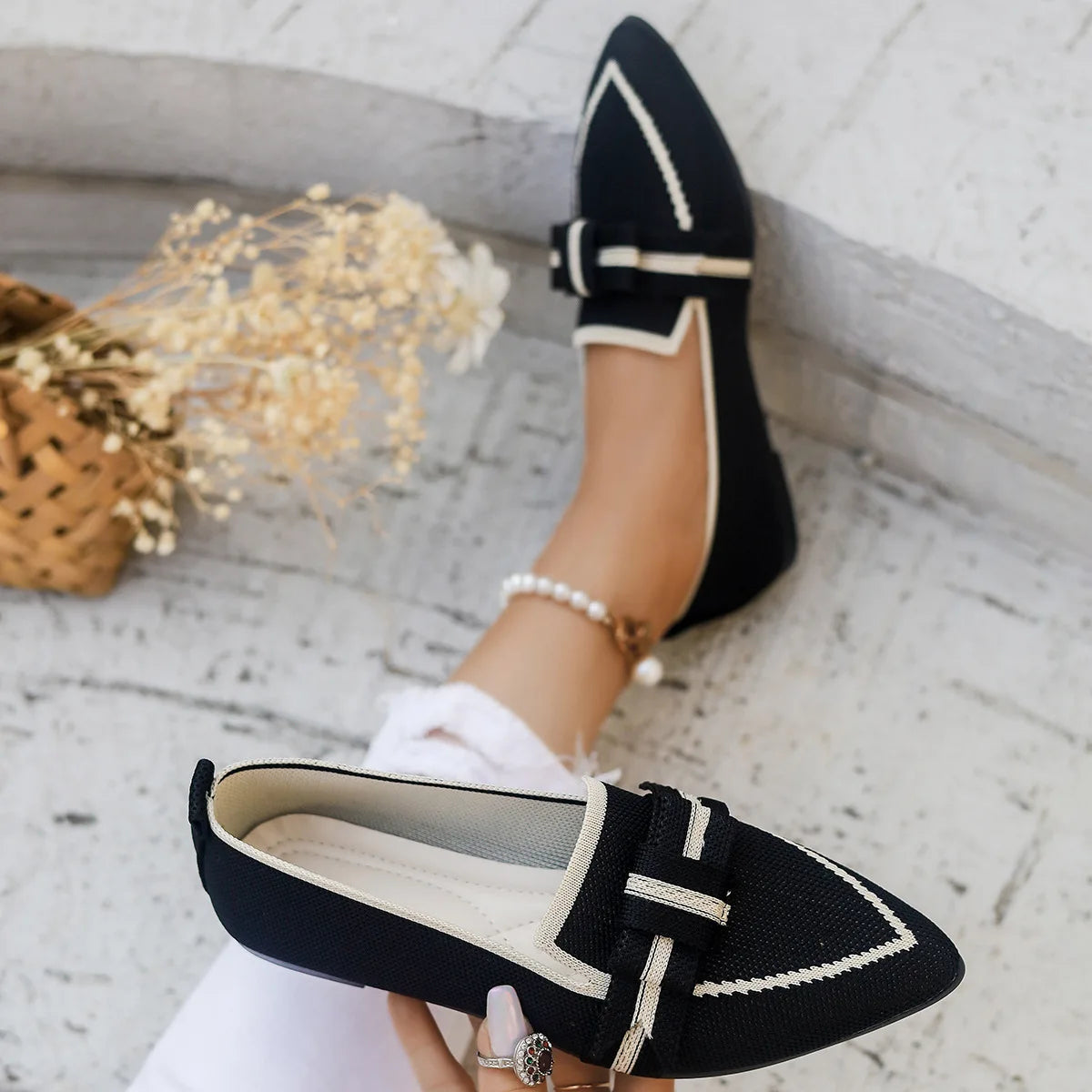 Women Flats 2024 New Knitted Slip Breathable Comfortable Solid Color Shoes Casual Pointed Toe Walking Loafers Sneakers Women