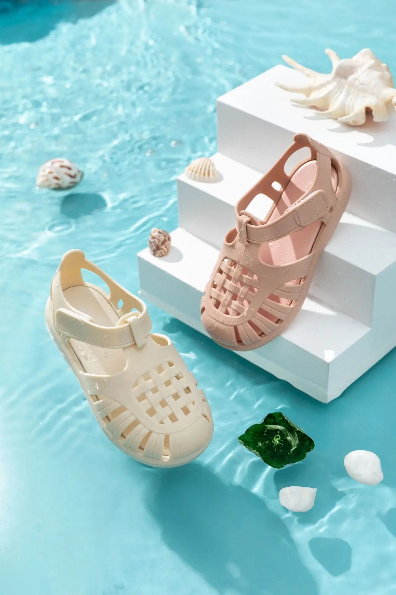 Hochwertige Kinder Strand Schuhe Meer Sommer 2025 - Mädchen Sandalen Baby Weich Rutschfest - Prinzessin Jelly Schuhe Jungen Römische Flip-Flops
