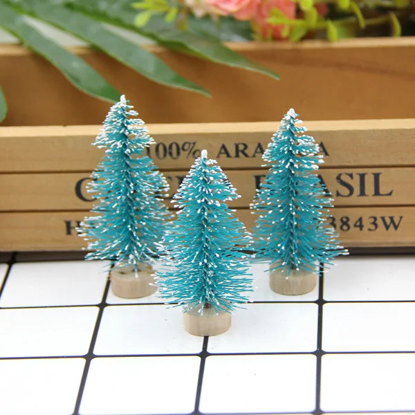 DIY House CH745-10pcs Kleiner Weihnachtsbaum - Größe 6,5 cm 10 Stück