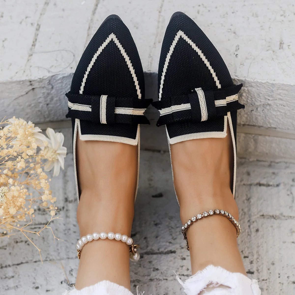 Women Flats 2024 New Knitted Slip Breathable Comfortable Solid Color Shoes Casual Pointed Toe Walking Loafers Sneakers Women