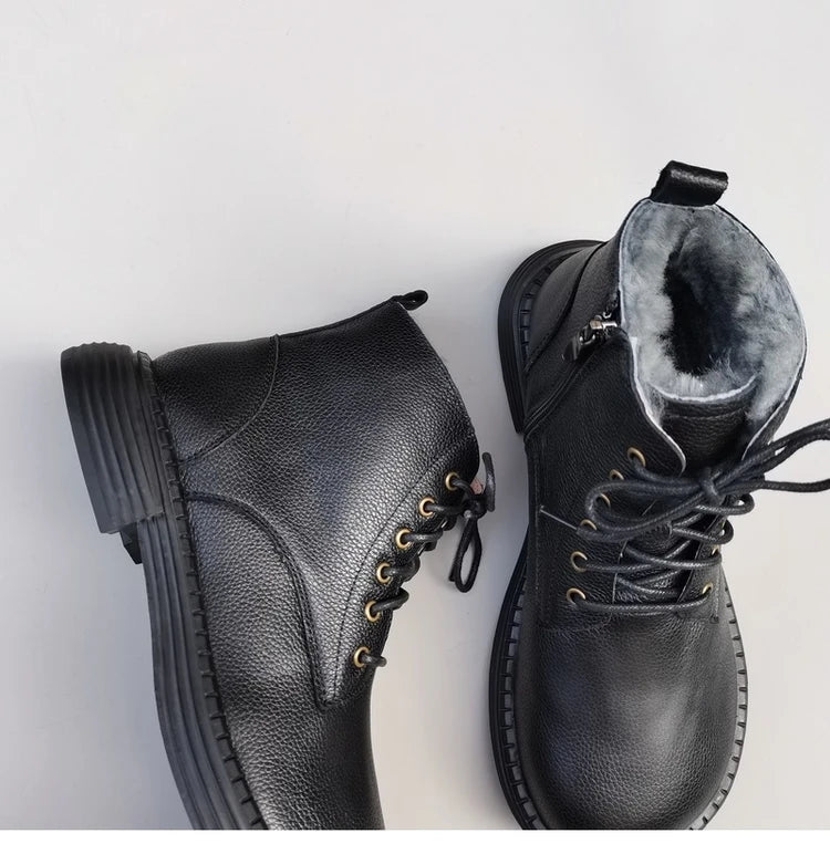 Ghete la gleznă Careaymade, piele naturală, variantă lată - mărime mare, înălțime toc 3-5 cm, căptușeală din lână