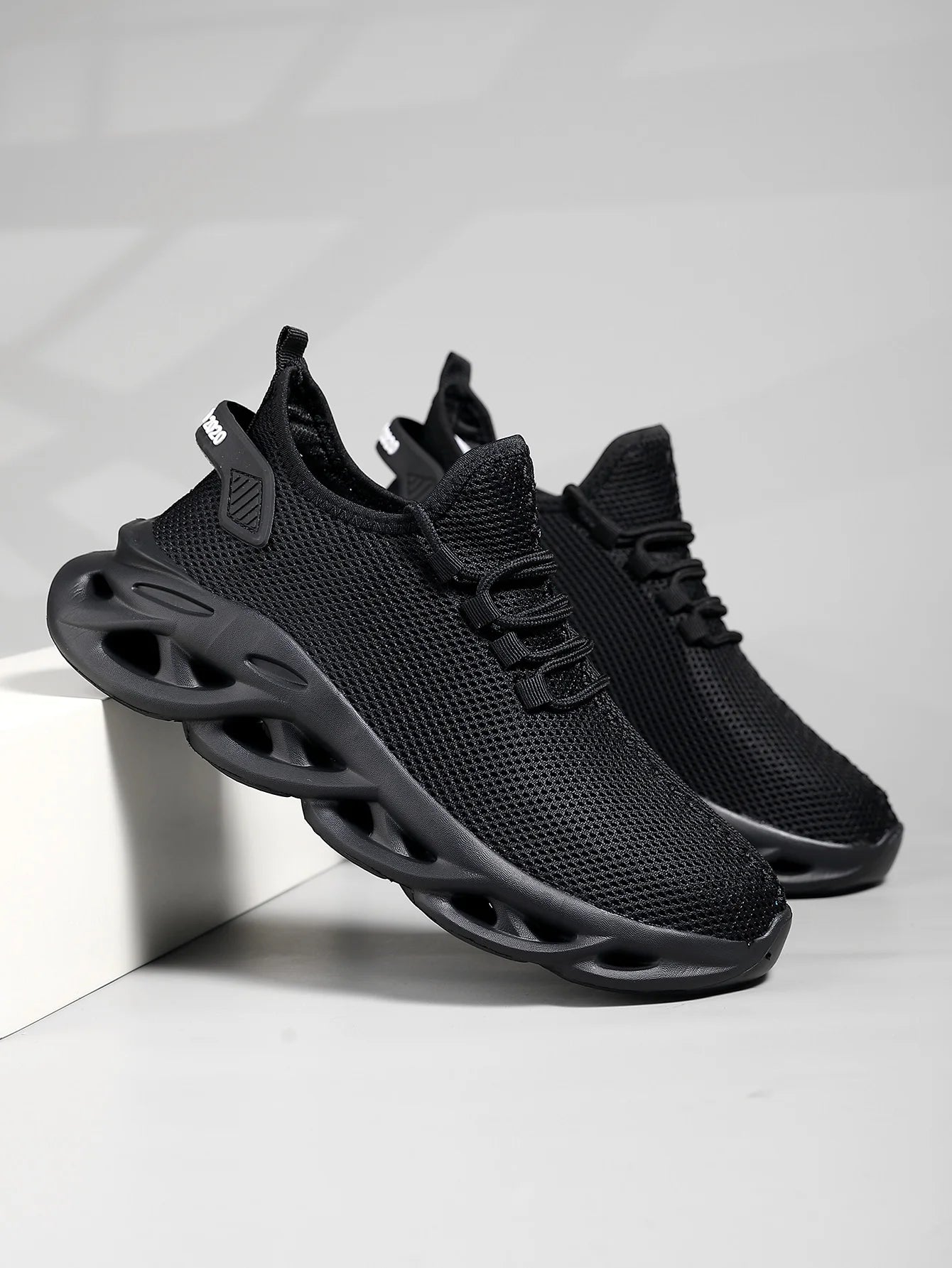 Herren-Laufschuhe 2025: EALSQN Männer Sport Laufen Schwarz Jogging Schuhe Lässige Sneaker Braun Outdoor Atmungsaktiv Mesh Frauen Leicht Stoßdämpfung Schwarz Tennis Kollektion