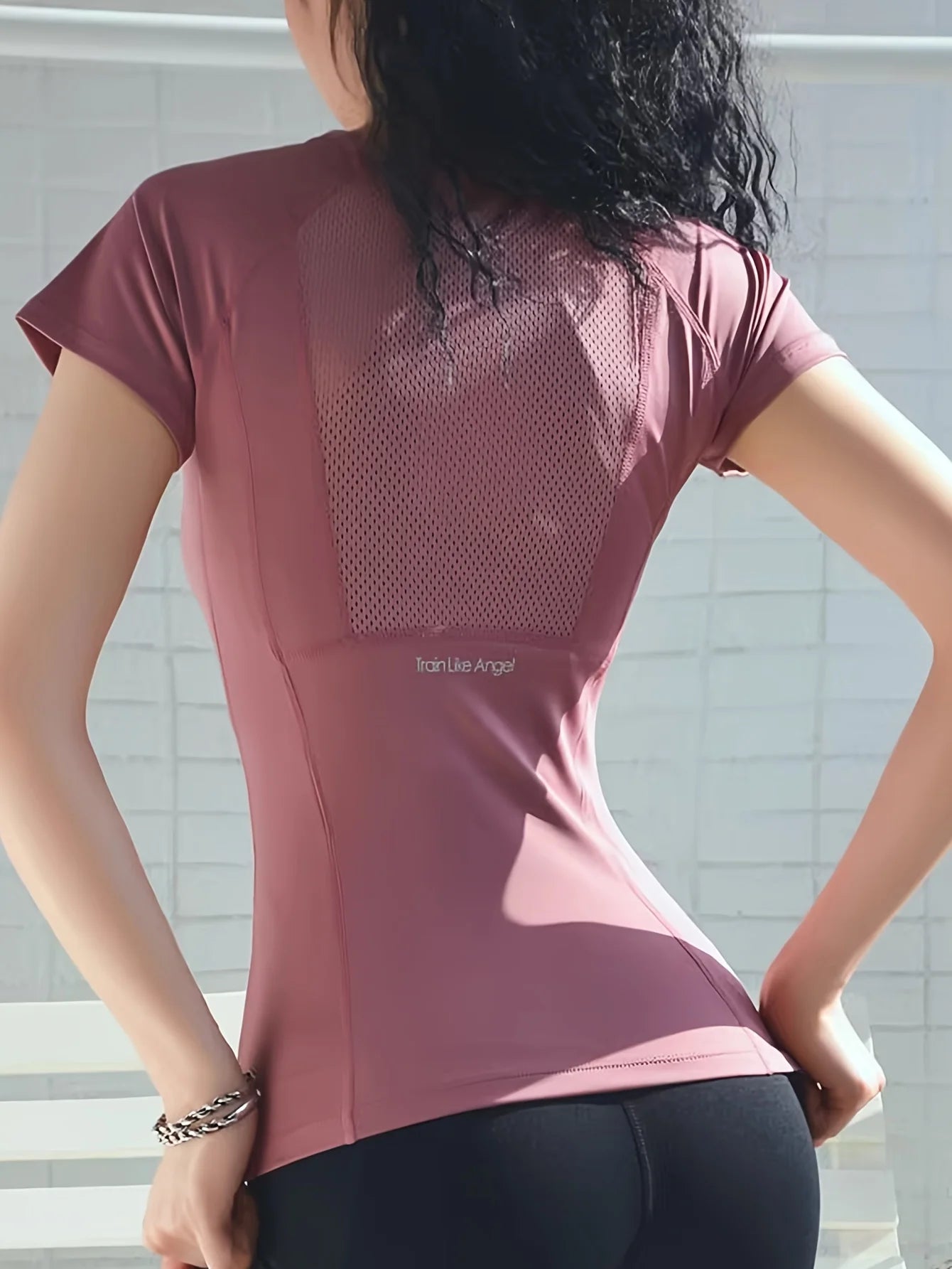 Sport T-Shirt Frauen Sommer Atmungsaktiv Sexy Beauty Back Fitness Wear Schnell Trocken Laufen Training Kurze Ärmel Yoga Top