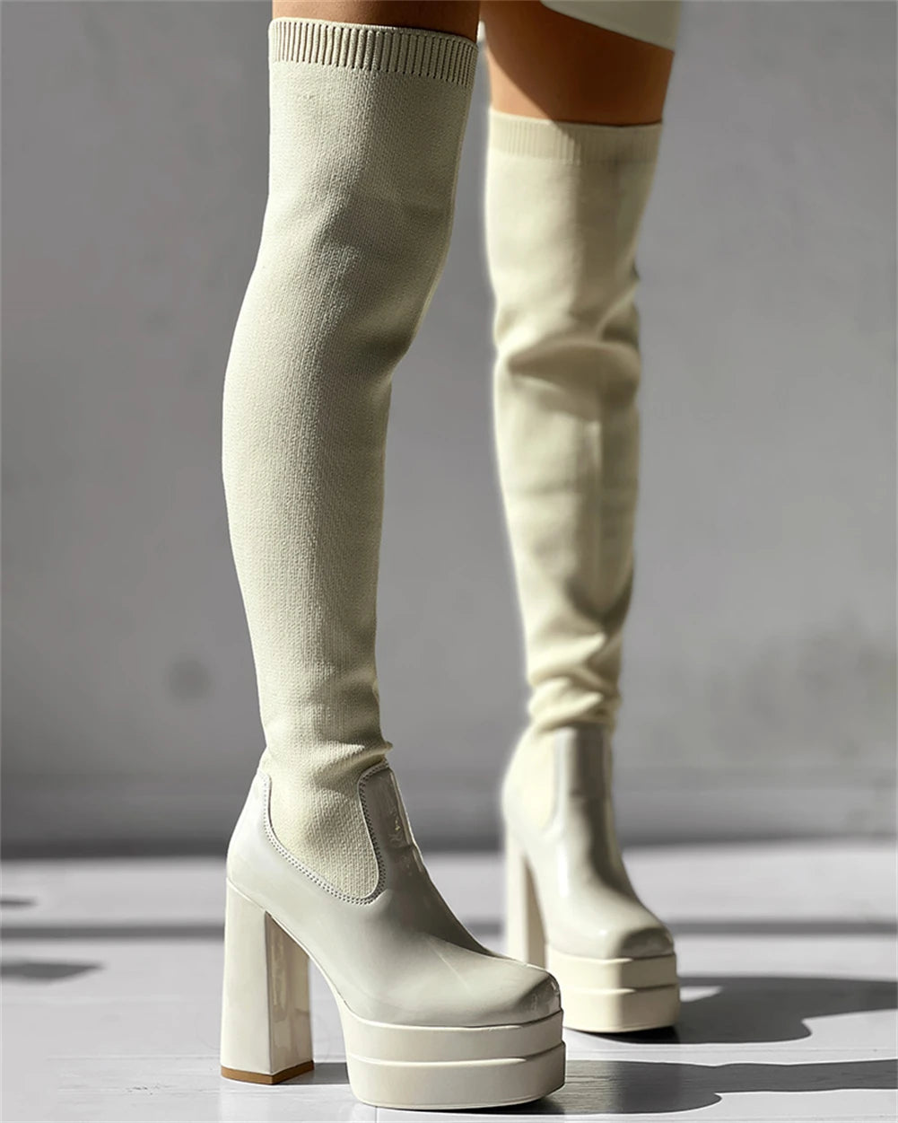 Ghete peste genunchi KarinLuna cu toc cu platformă - lungimea tijei deasupra genunchiului, înălțimea tocului 8 cm, mărime standard