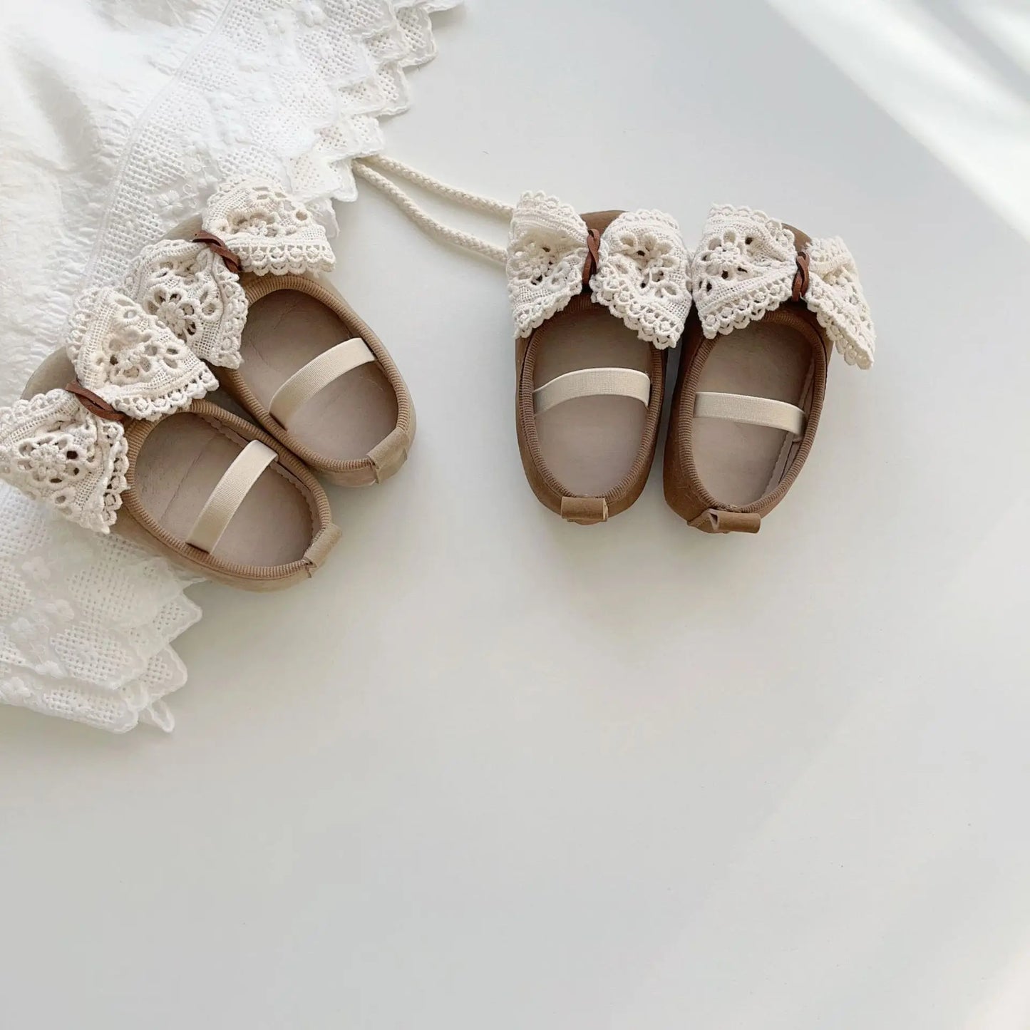 Mädchen Schuhe 2025 - Frühling Western Schleife Baby Schuhe - Vielseitige Sneaker Outdoor Rutschfest Weiche Sohle
