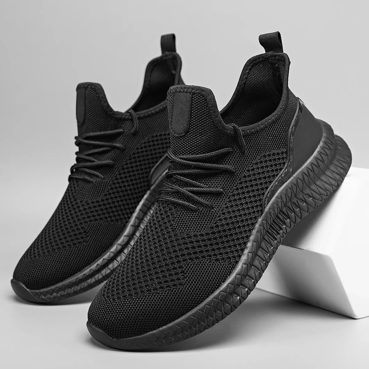 Men's Luxury Sneakers Fashion Trainer Athletic Casual Shoe High Quality Breathable Soft Running Walking Tennis Outdoor Man Shoes
