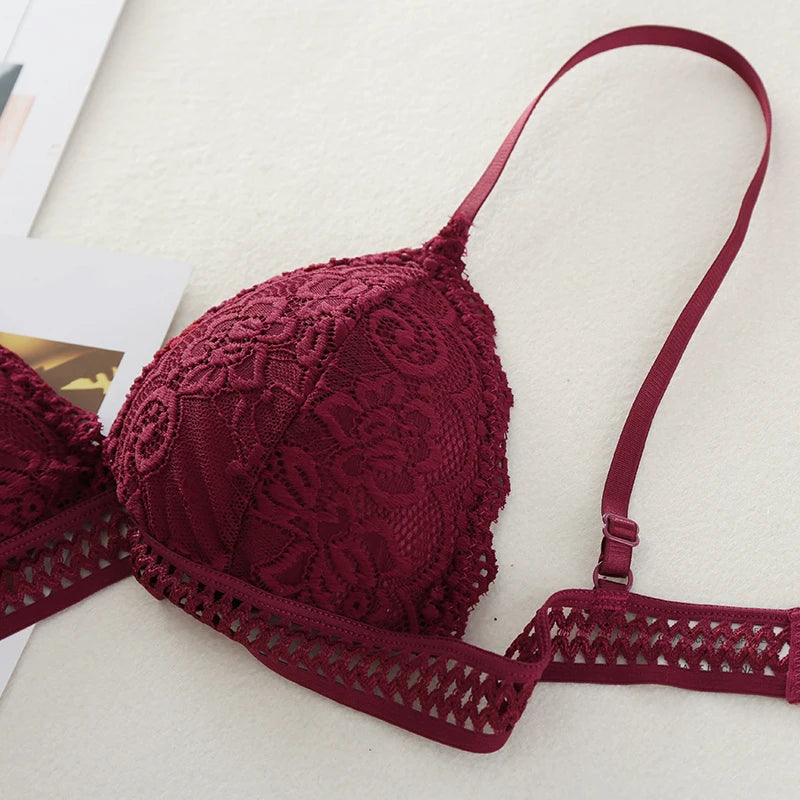 Damen Bralette 2025 - Blumen-Spitzen BH mit tiefem V-Ausschnitt & Push-Up Effekt