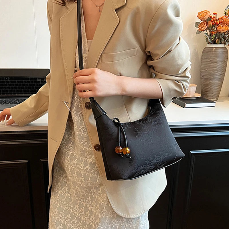 HebeiChoice Crossbody Bestickt - Volumen 2L 22x15cm