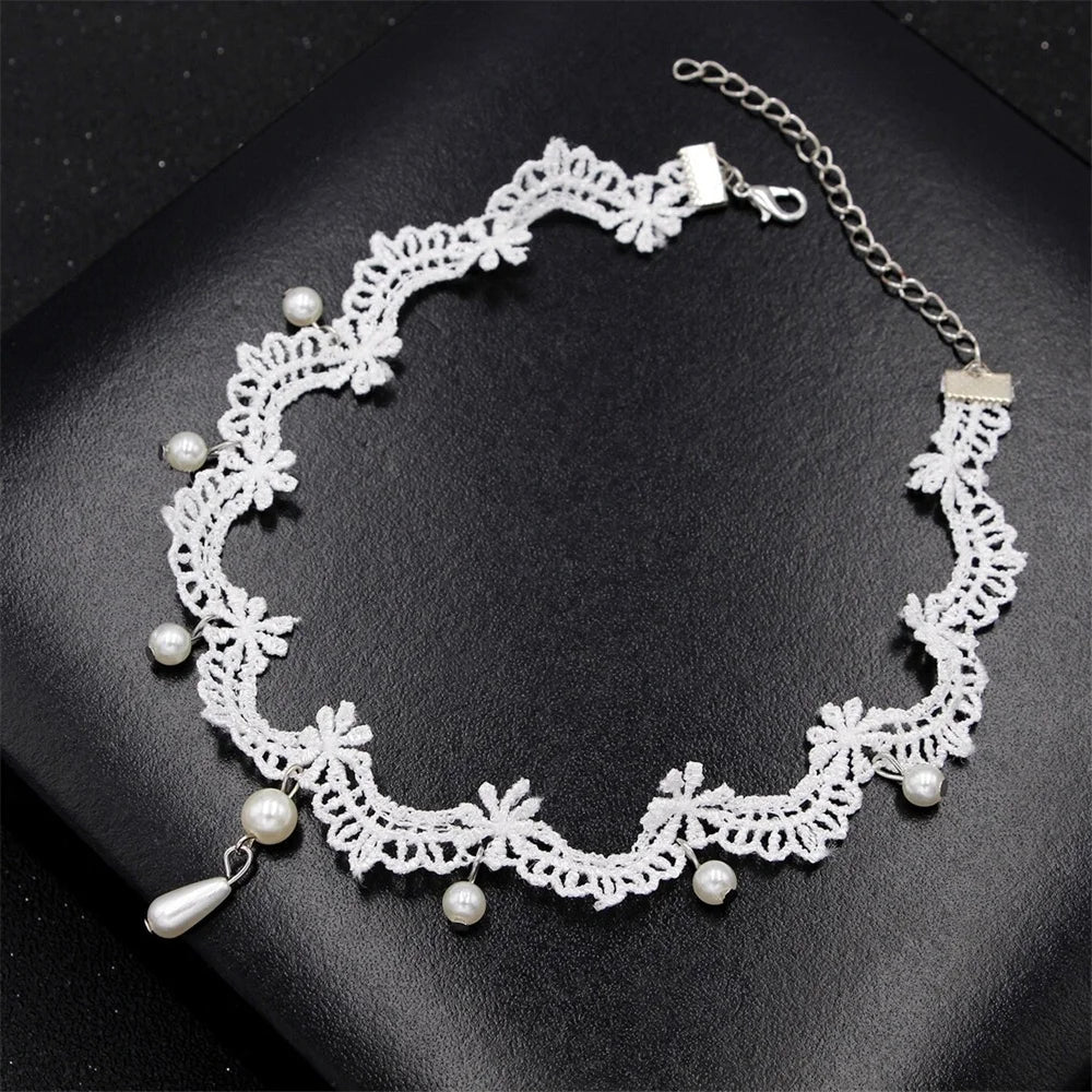 Preț 10 USD 2020 femei Vintage Fashion Black Lace Heart Shape pandantiv colier elegant simplu Choker bijuterii pentru femei Preț 10 USD