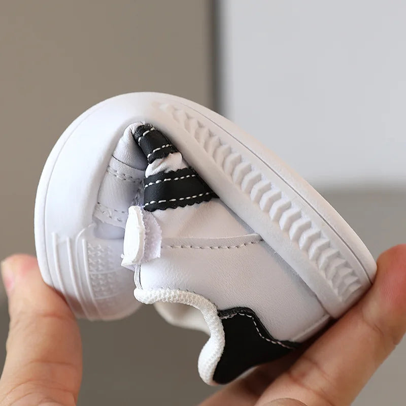 Neue Baby Schuhe 2025 - Frühling Herbst Weiche Sohle Kleinkind - Jungen Sport Schuhe Neue Weiße Mädchen Atmungsaktiv Rutschfest