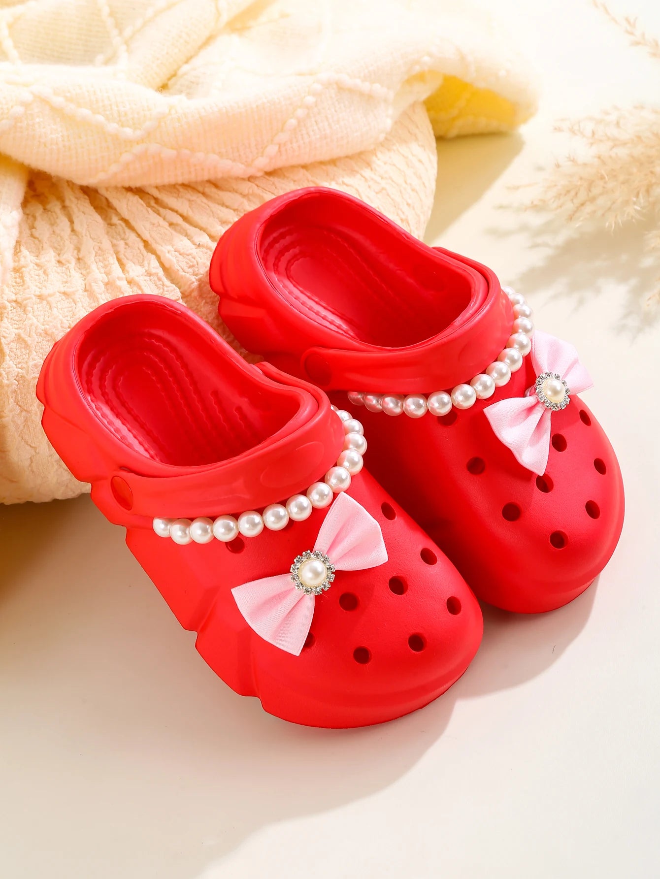 Mädchen-Clogs 2025: Atmungsaktive Schleife-Accessoires - Strand Garden Collection