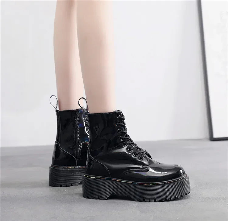 Ghete cu platformă din piele naturală CN Guangdong - Înălțimea tocului 3-5 cm, Platformă 2 cm, Mărimea EU 36-41