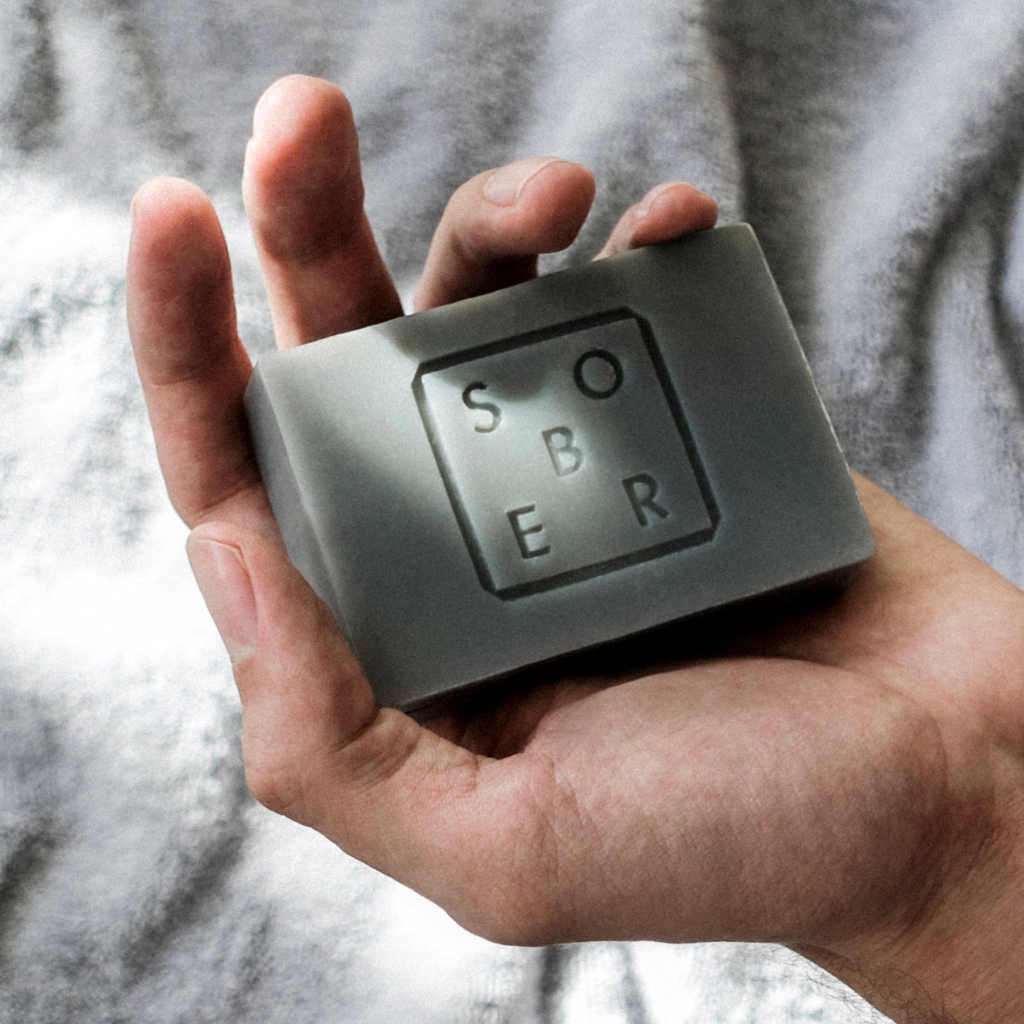 Săpun solid hidratant pentru mâini și corp