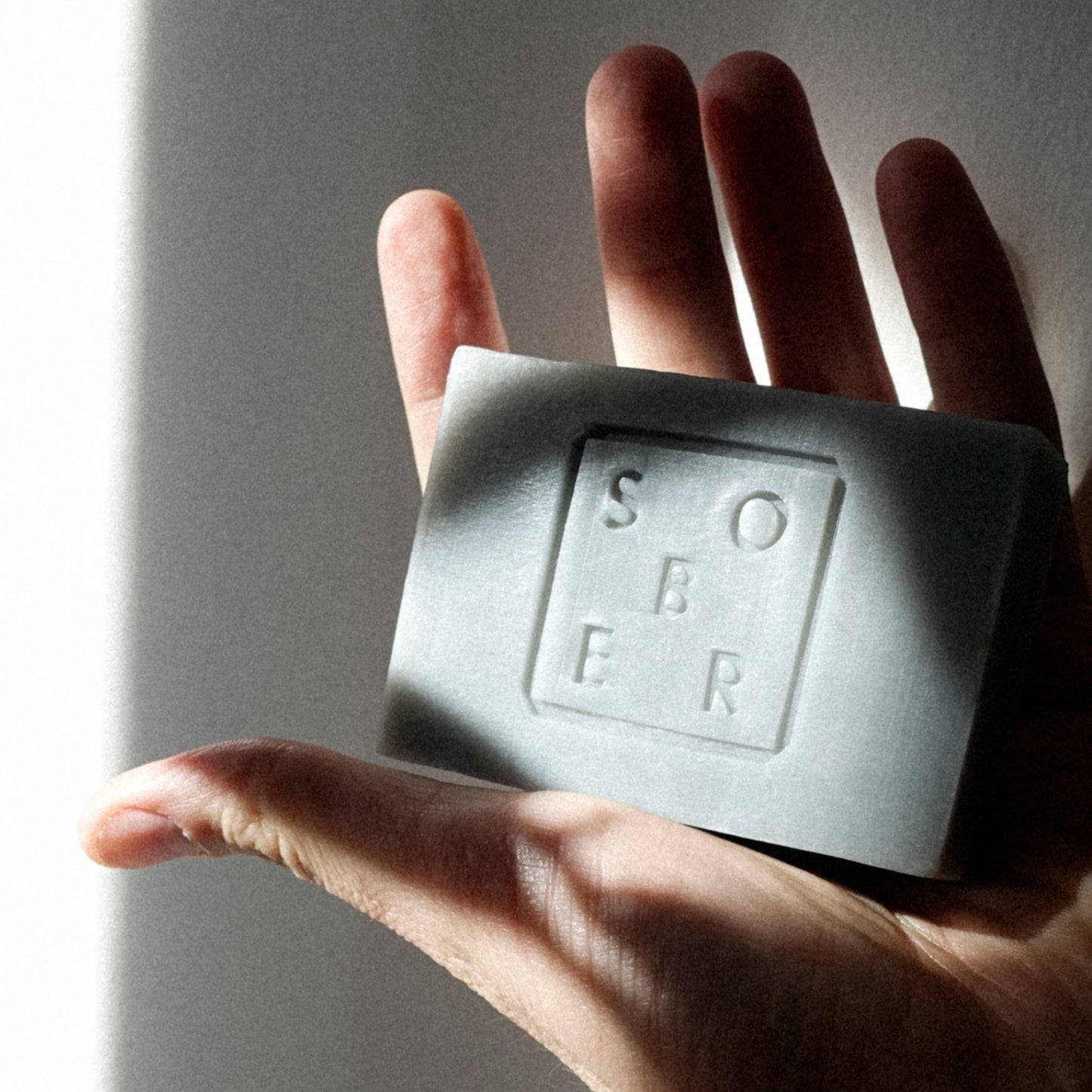 Săpun solid hidratant pentru mâini și corp