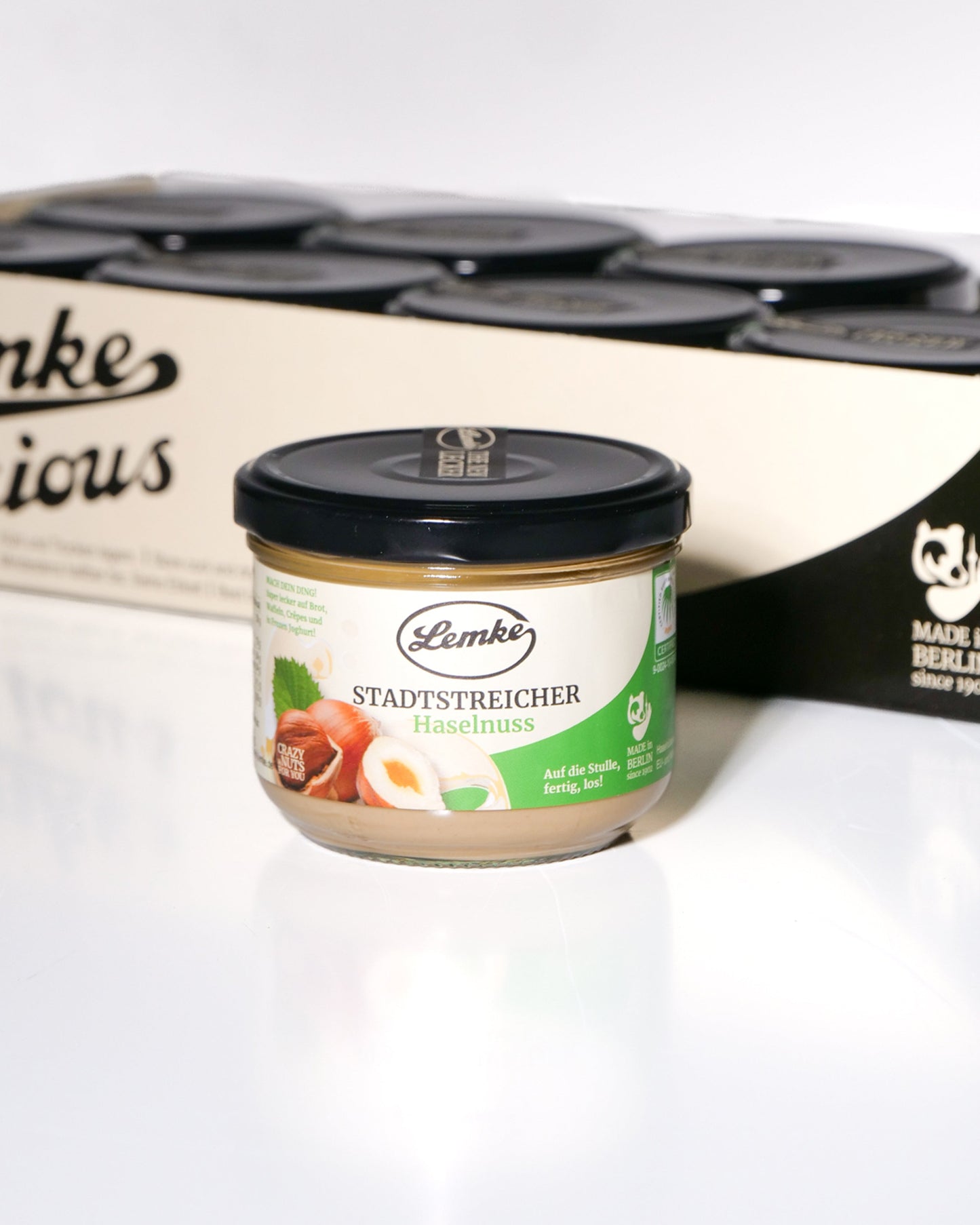 Cremă dulce cu alune de pădure City Stroller - 18% alune de pădure, borcan de 250 g, cremoasă