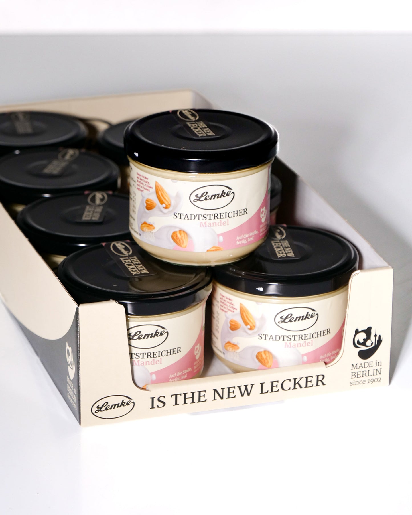 Cremă dulce cu migdale Lemke - Conținut 250 g, conținut de migdale 29,5%