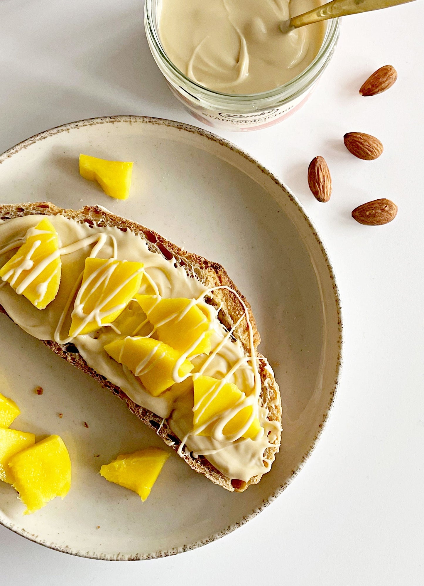 Cremă de migdale Lemke Little City Wanderer - Conținut 125 g Migdale 29,5%