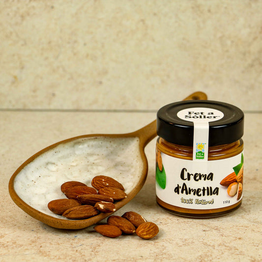 VIVA LA VIDA Cremă de migdale naturală fără zahăr - Conținut 250 g Diametru 6,5 cm Înălțime 9 cm