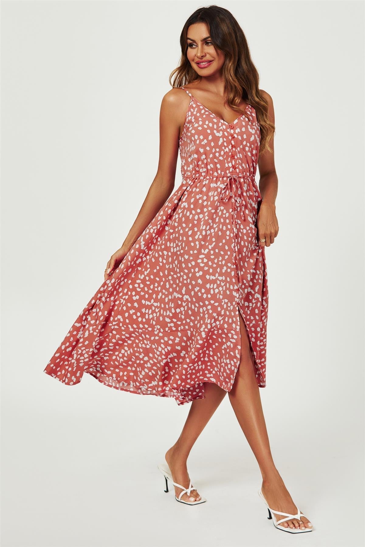 Rochie cu bretele și nasturi în culoarea roșu prăfuit