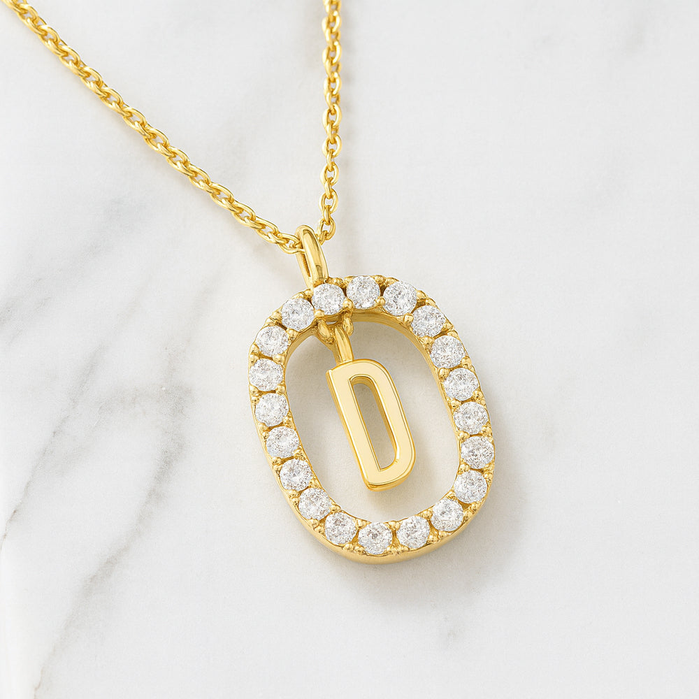 Colier cu pandantiv din argint 925, diverse litere într-un cerc cu strasuri, 45cm