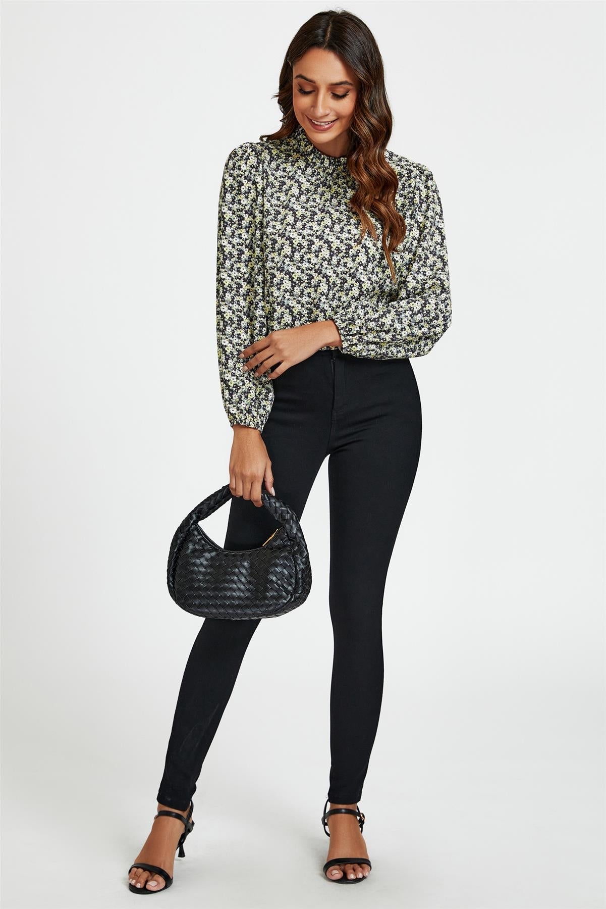 Top galben cu imprimeu floral și volane, guler înalt