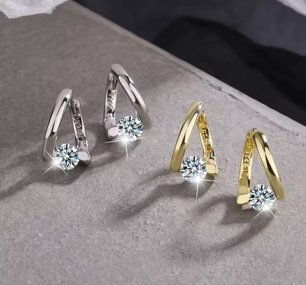 Cercei din argint 925, cercei rotunzi cu o piatră de cristal transparentă