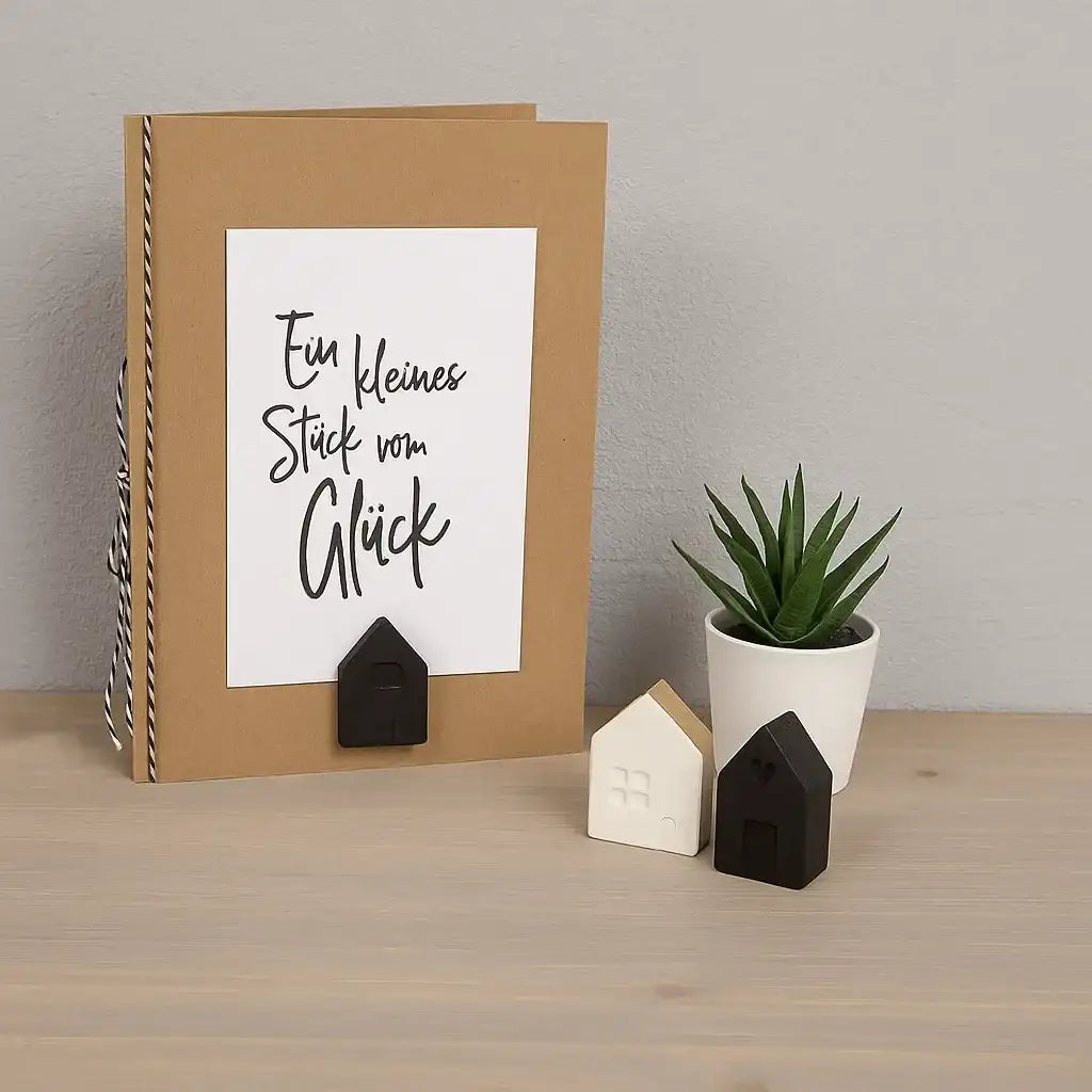 NordCraft MiniDekoHäuschen Porzellan Weiß - 15 Stück, Maße Variabel