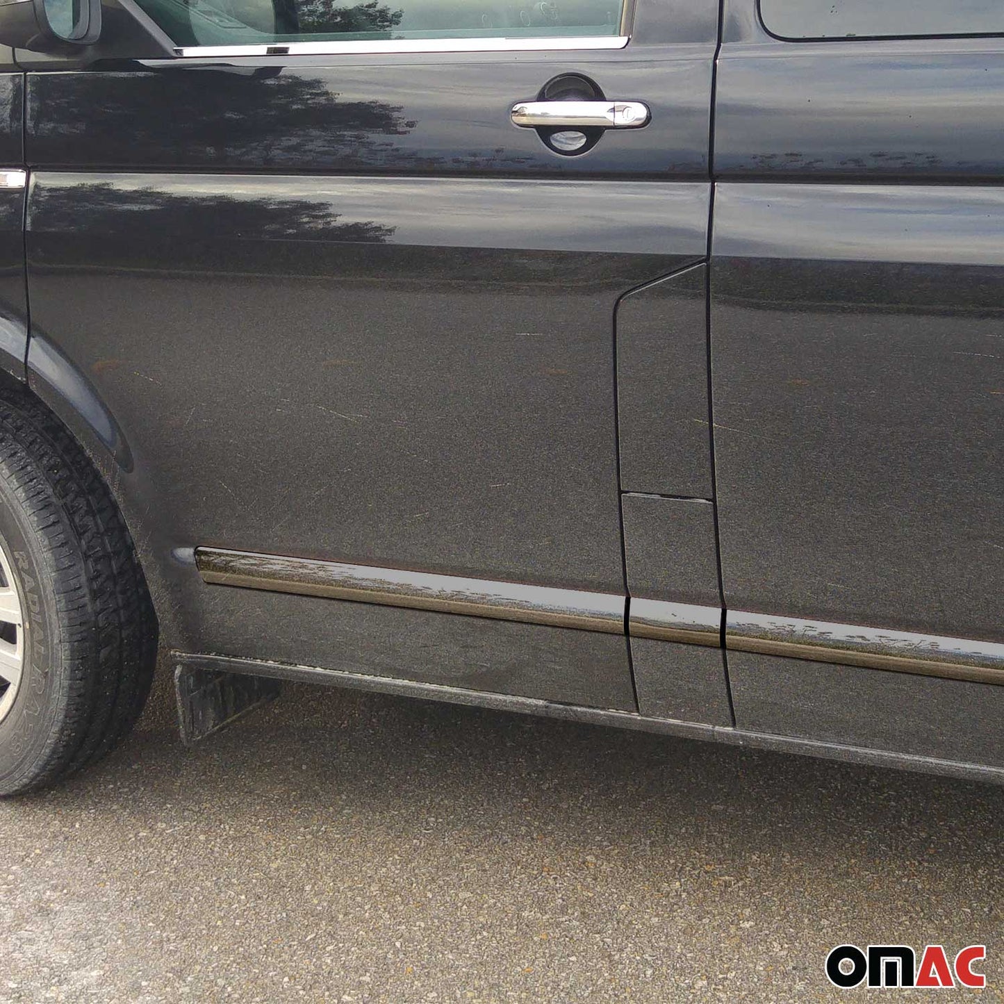 Seitentürleiste für VW Transporter T5 2003-2015 Einzeltür L2 Chrom Dunkel 7tlg